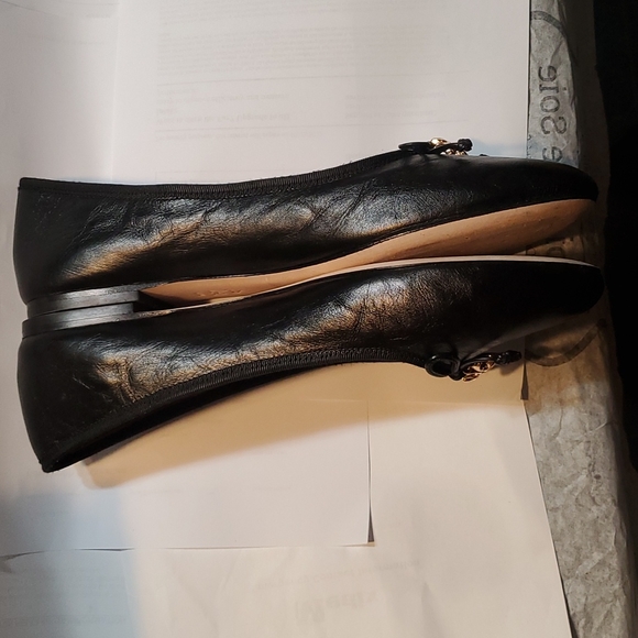 Tory Burch Flats. - Picture 5 of 16